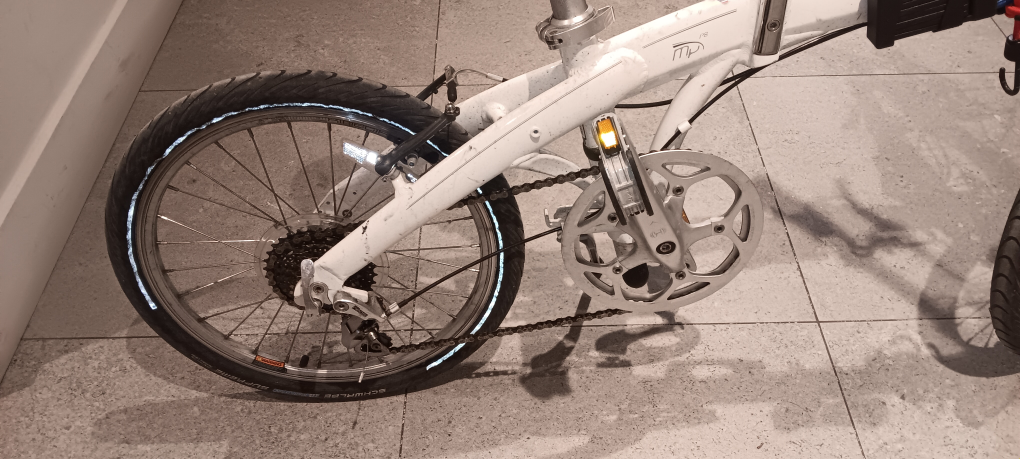 Dahon Folding Bike - White - photo 3