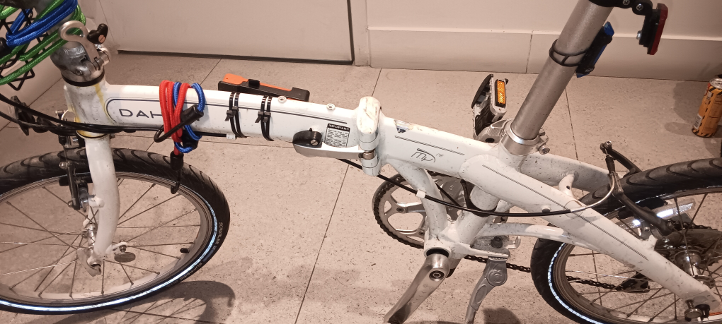 Dahon Folding Bike - White - photo 4