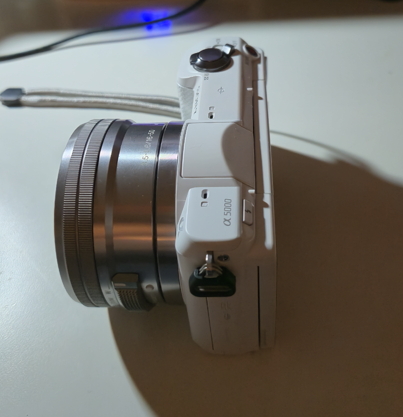 Sony Alpha a5000 Mirrorless Camera - White - photo 2