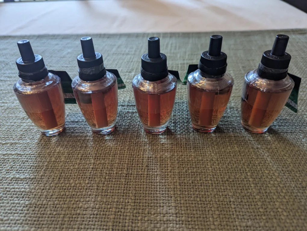 Bath & Body Works Wallflowers Iced Ginger Snap Refills image indicator(3)