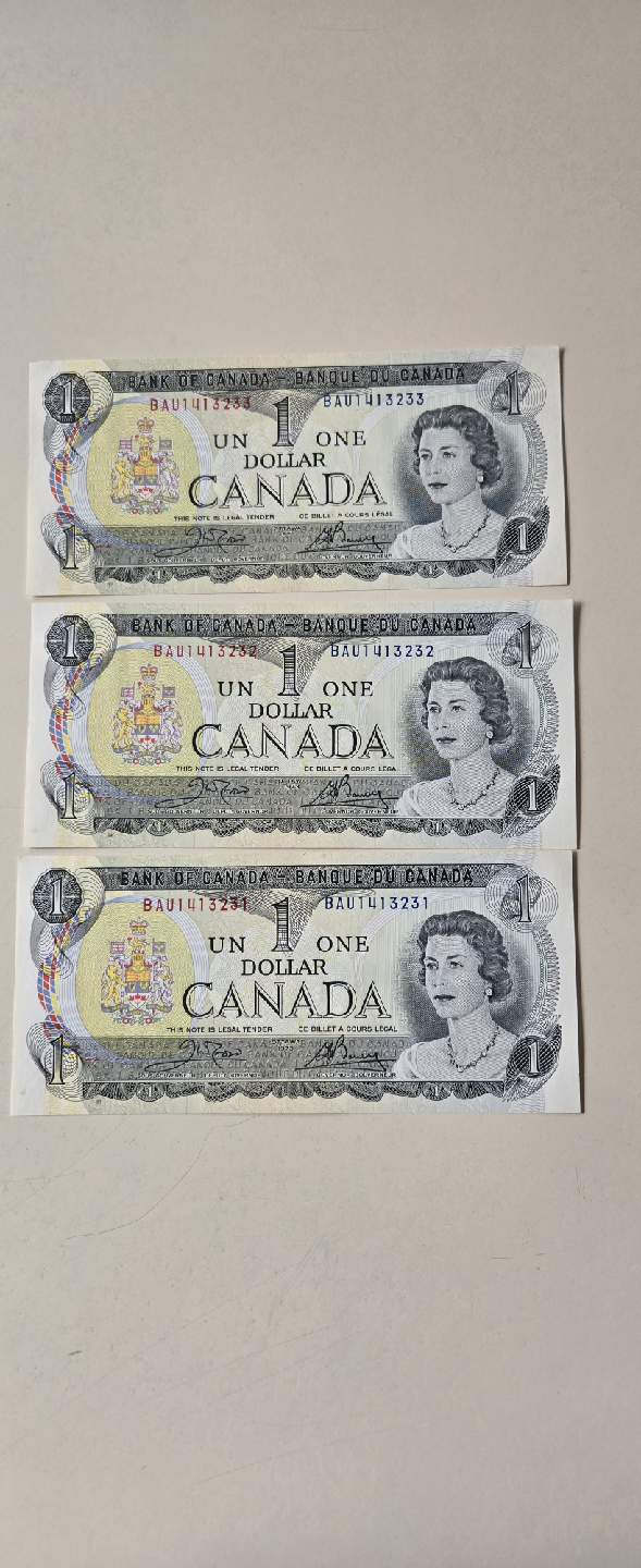 Vintage Canadian One Dollar Bills