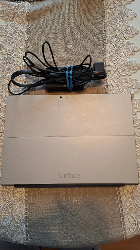 Microsoft Surface Pro with Windows 11 Pro image indicator(3)