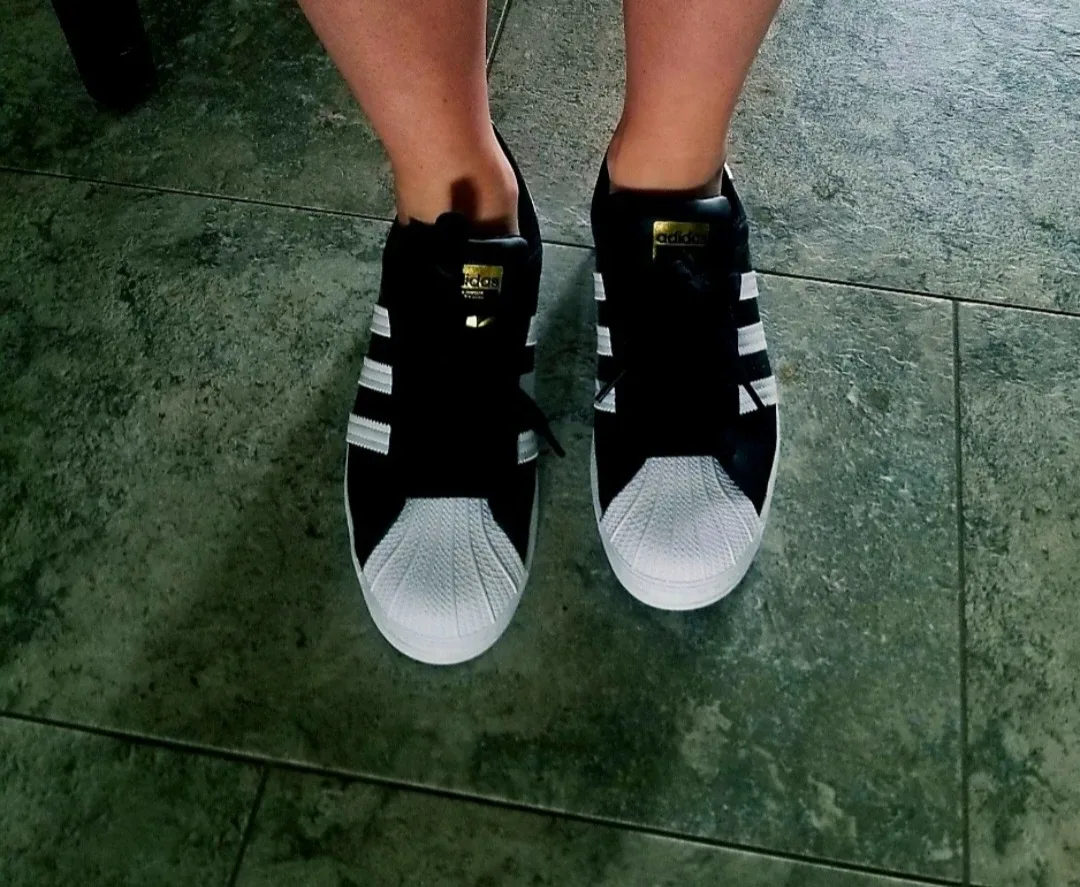 Adidas Superstar Black & White Sneakers image indicator(4)