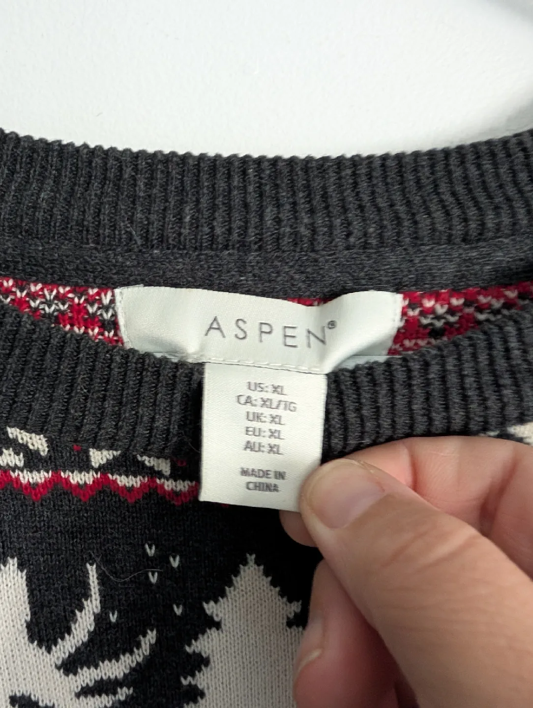 Women's Aspen Moose Christmas Sweater - XL image indicator(4)