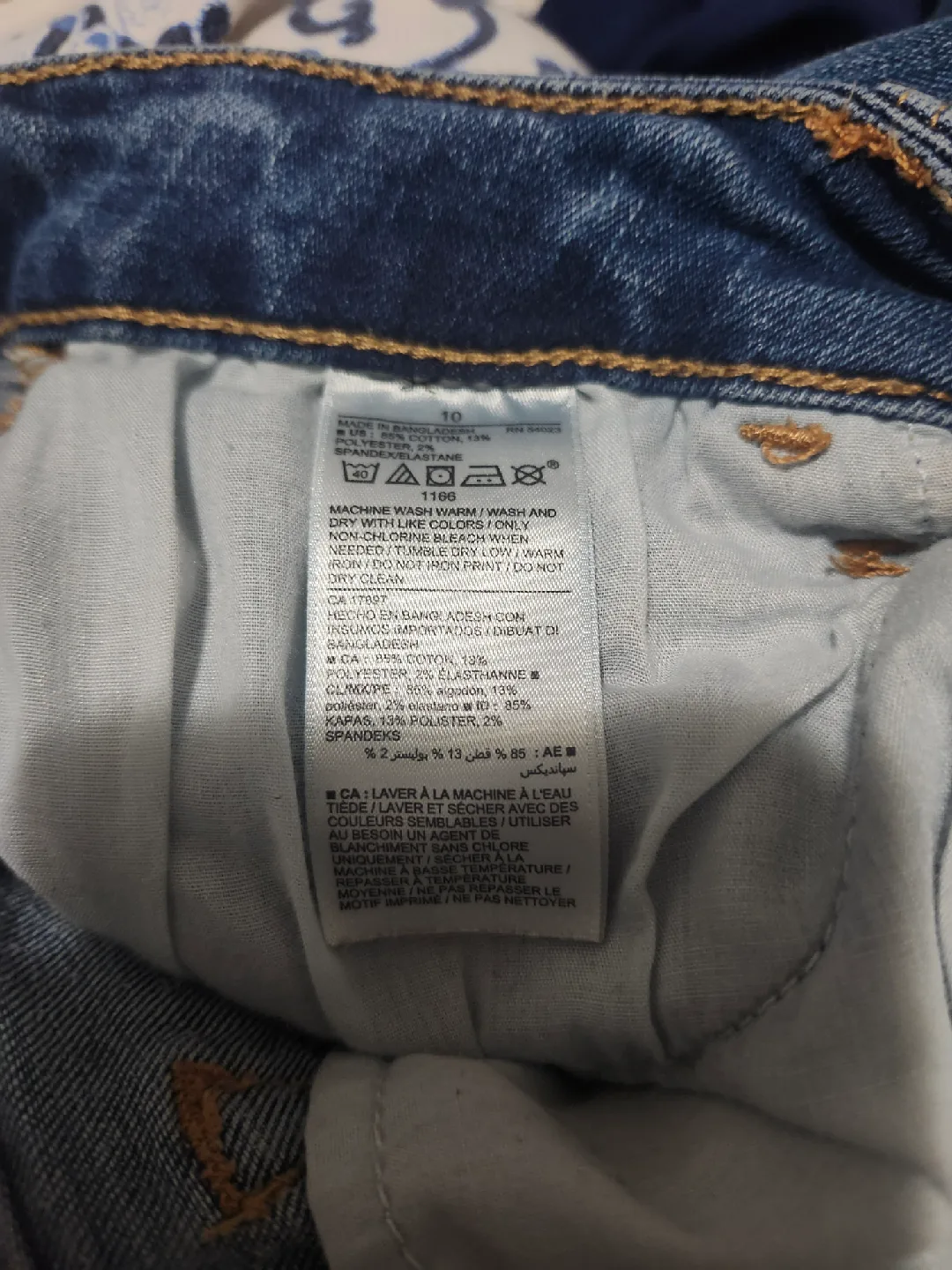 Old Navy Rockstar Ripped Jeans - Size 10 image indicator(3)