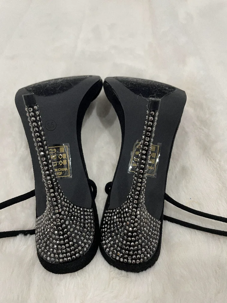 Fashion Nova Black Heels, Size 6.5 image indicator(4)