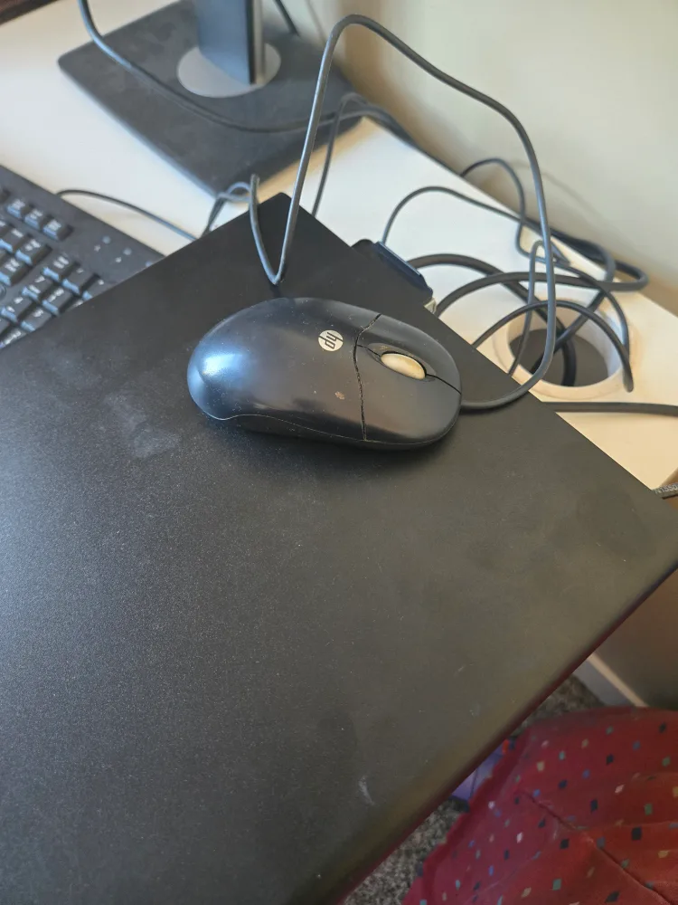 Hp desktop computer and desktop and chair image indicator(10)