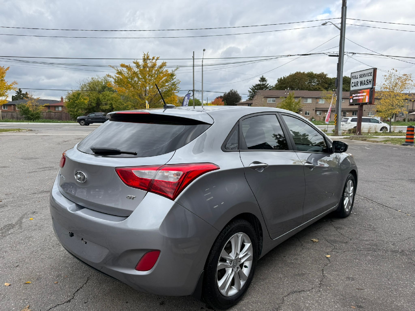 Hyundai Elantra GT Silver Hatchback 2013 with Safety - photo 3