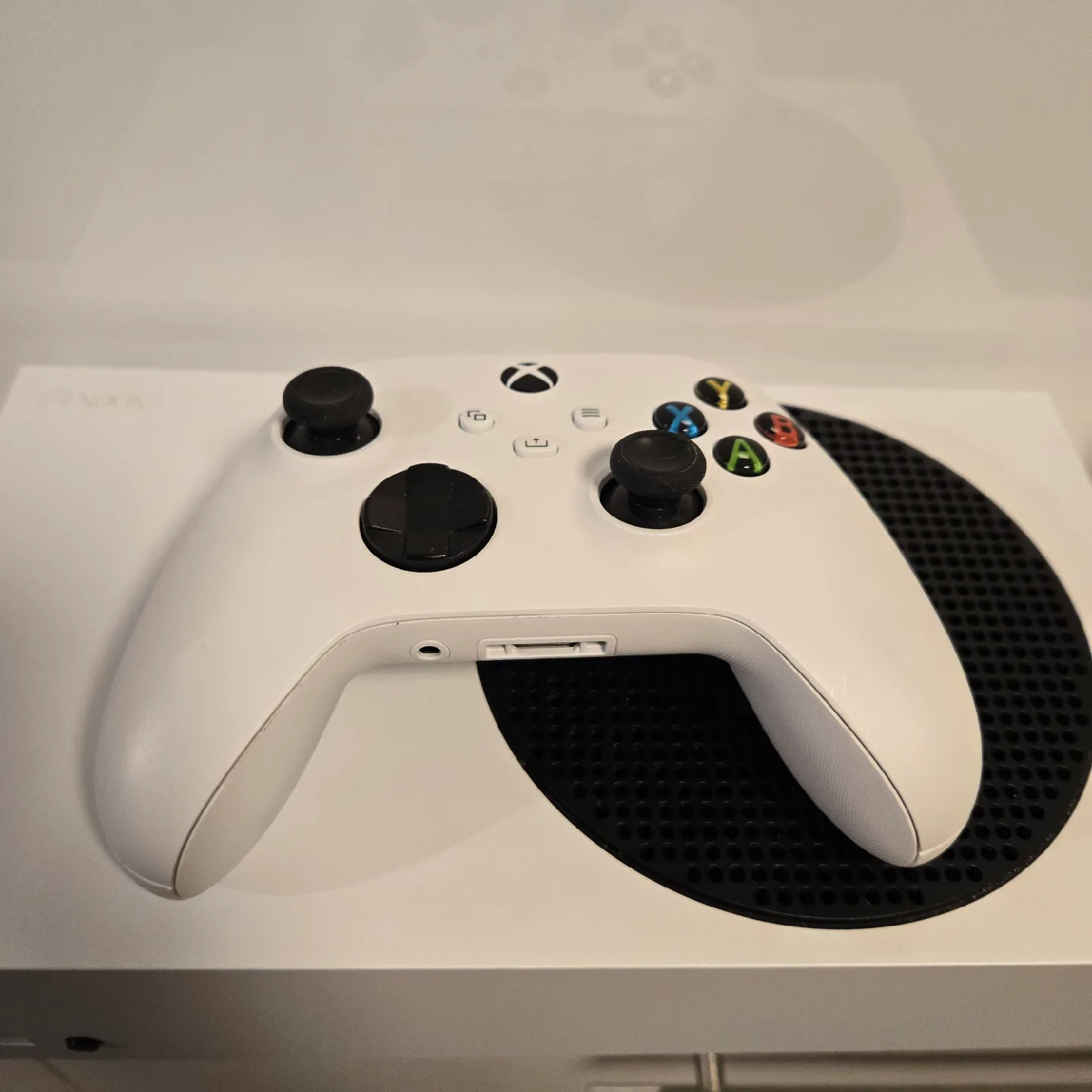 Xbox Series S in box. CLEAN. Cables, controller. console image indicator(8)