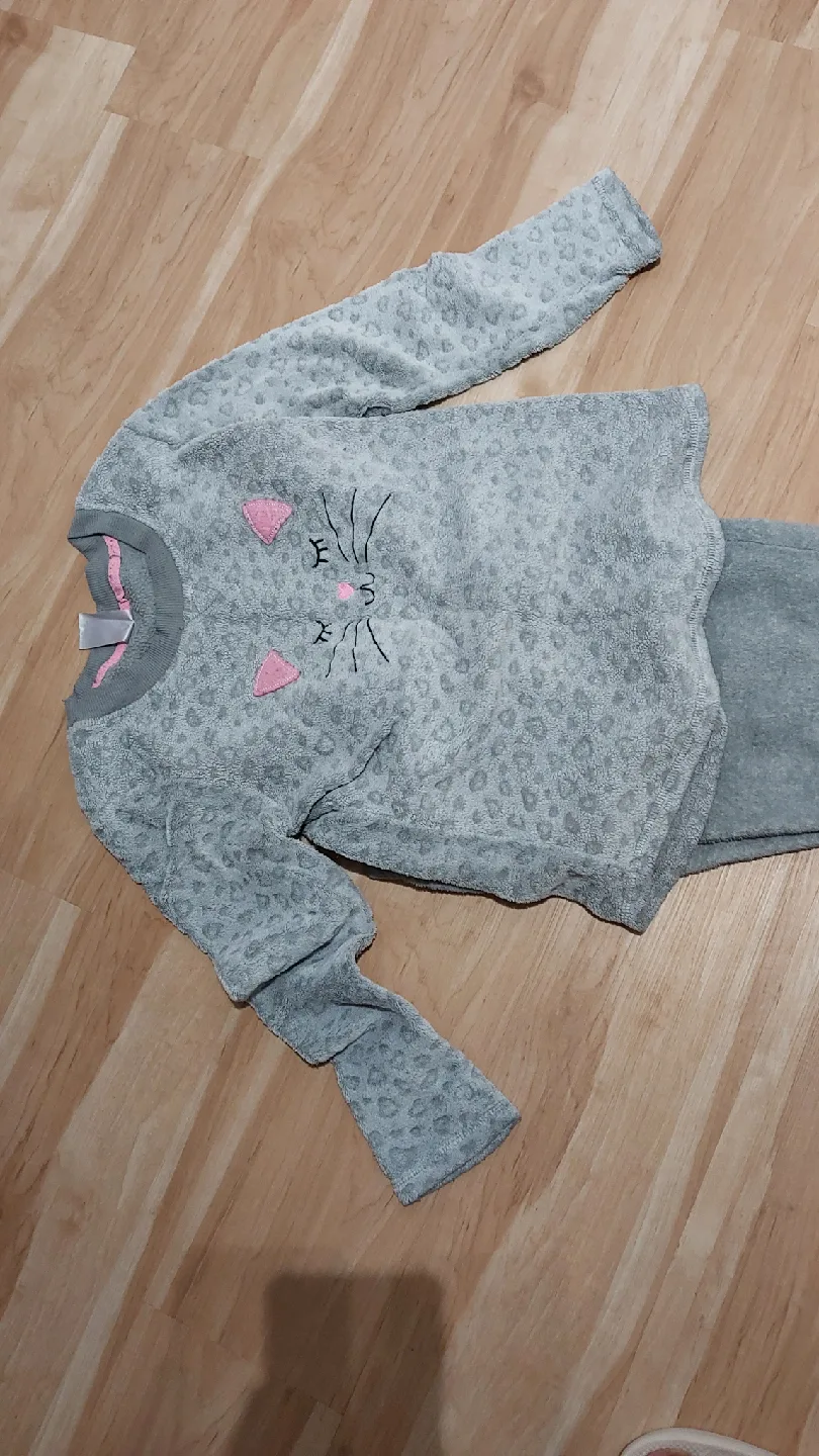 Grey Cat Pajama Set 🥕 thumbnail