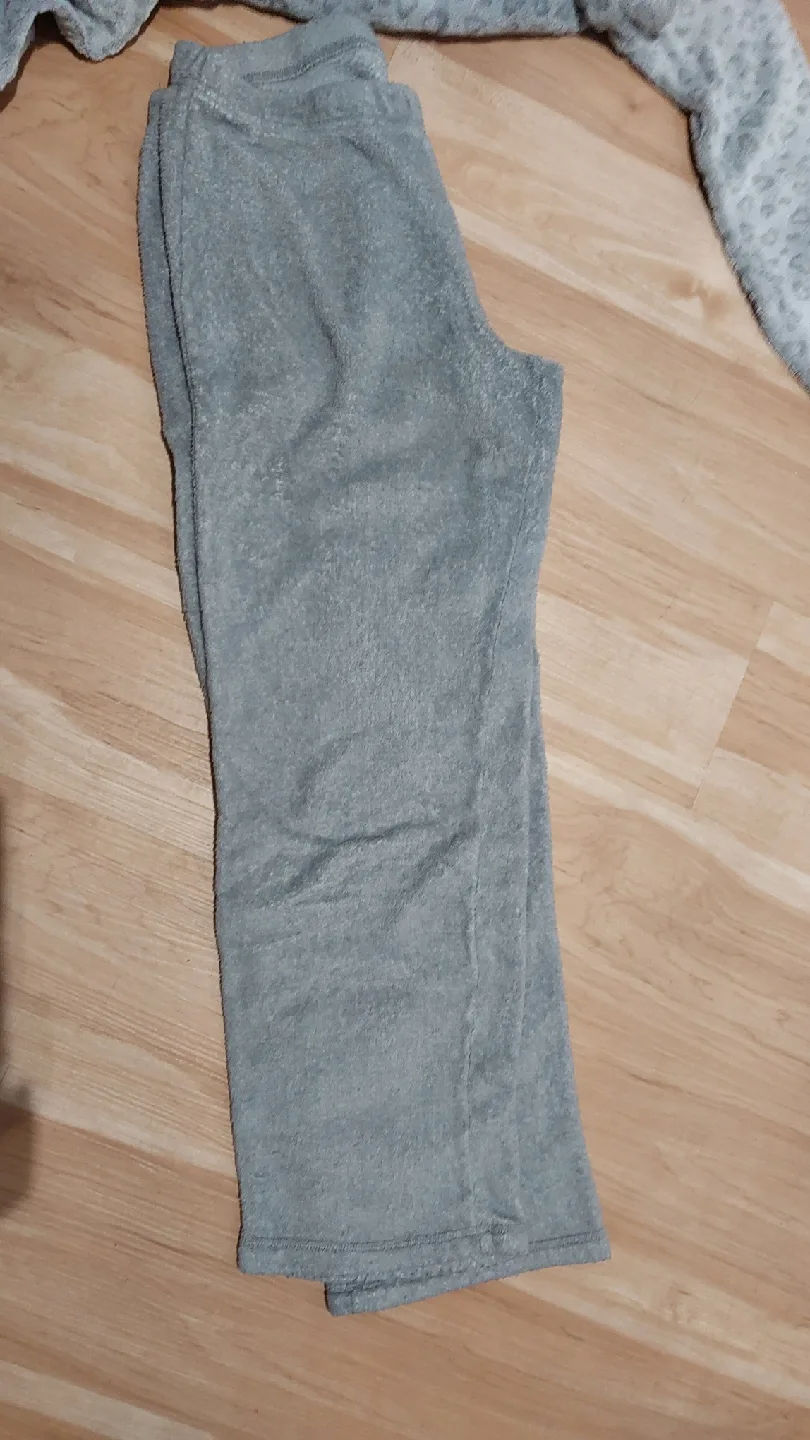 Grey Cat Pajama Set 🥕 image indicator(2)