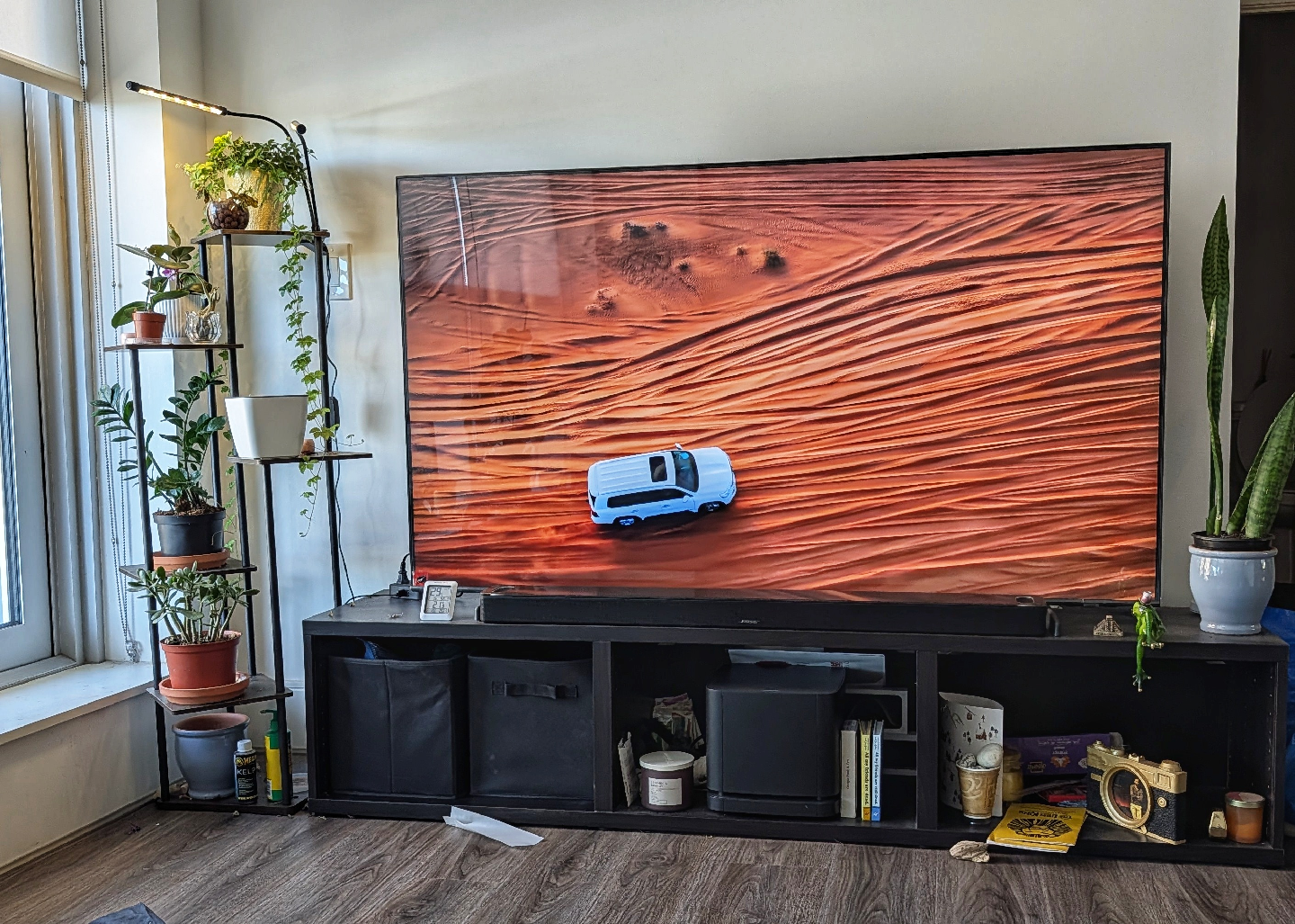 Samsung 65 inch tv QN65Q60CAFXZC.