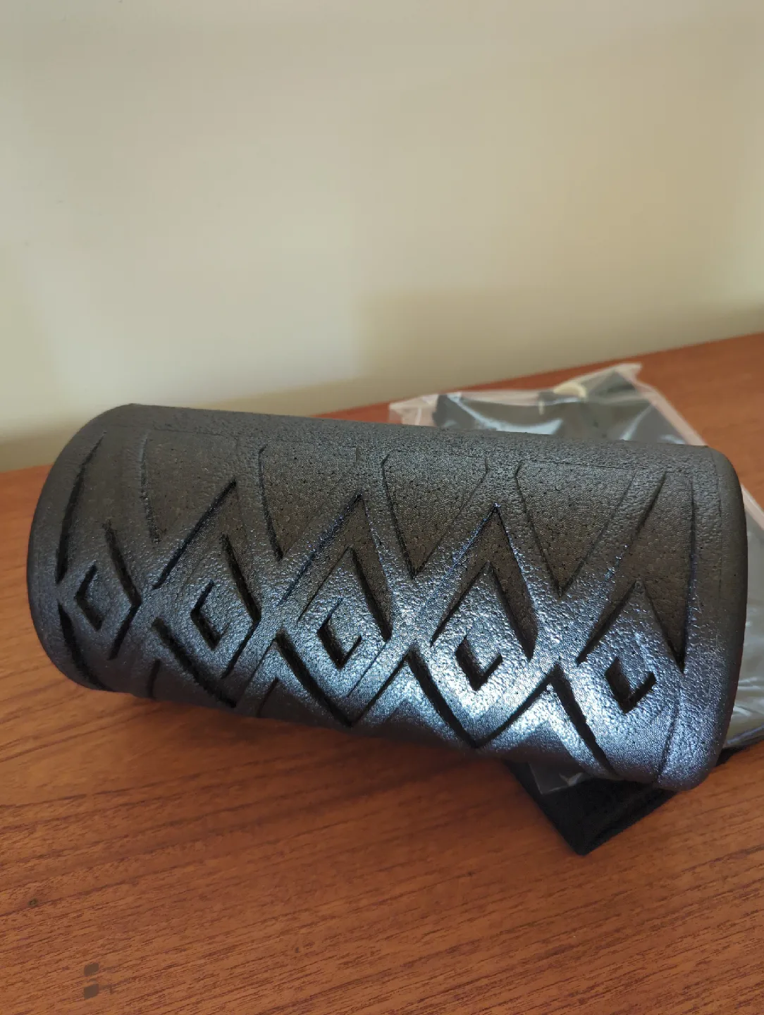 AuraWellness Foam Roller - Black image indicator(2)