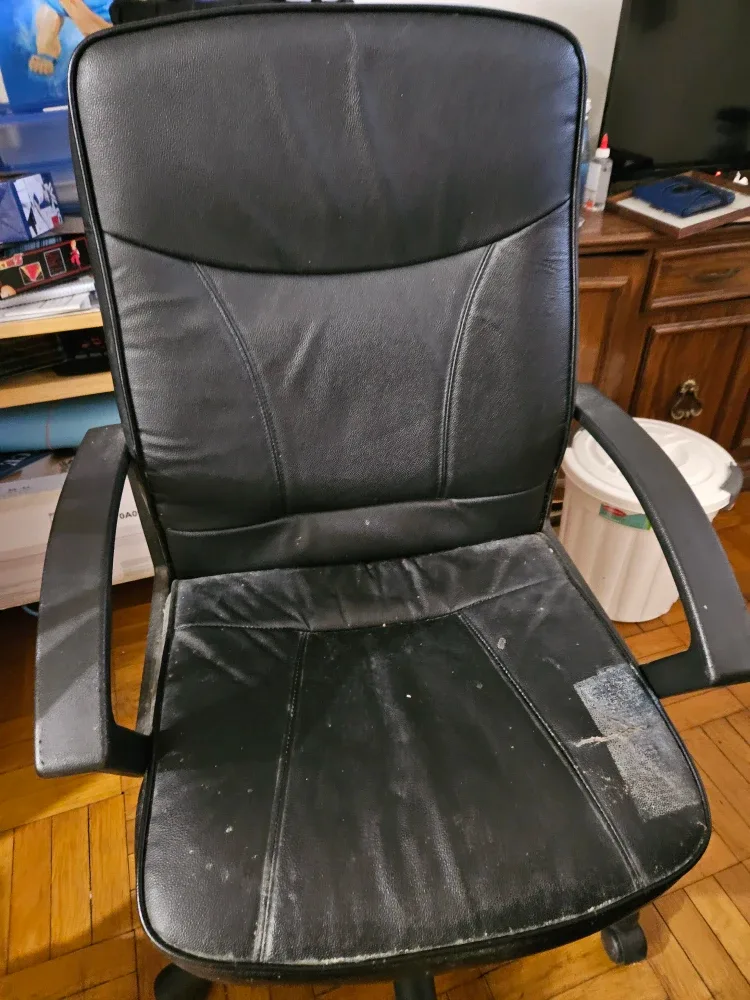 Black Office Chair - Used
