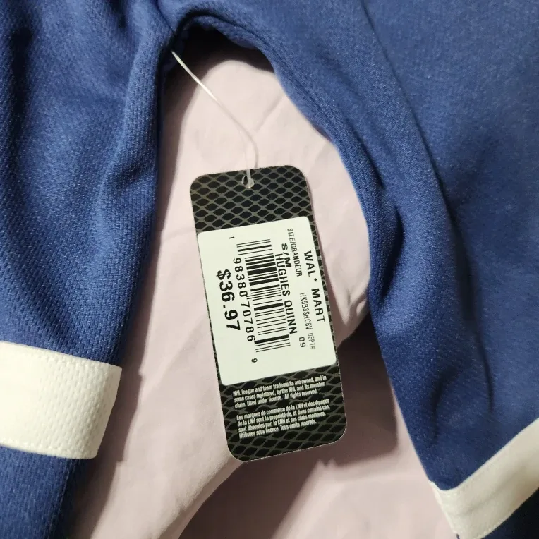 Vancouver Canucks Hughes Quinn Jersey - Size S/M image indicator(2)