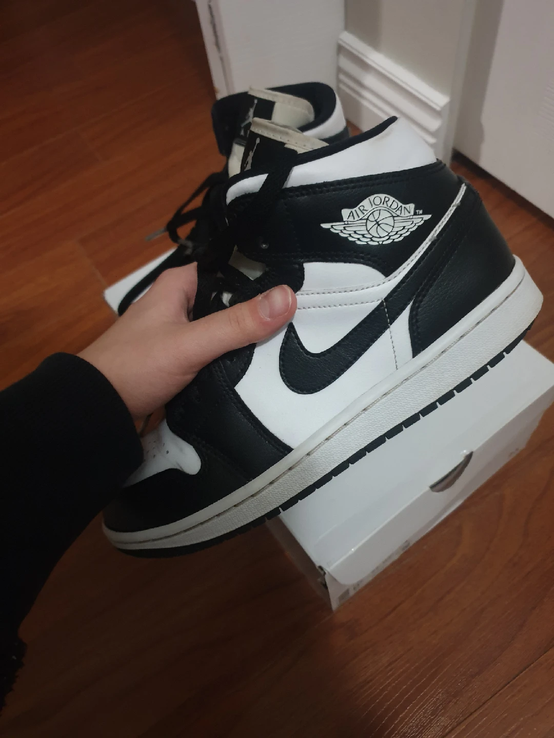 👟WOMEN'S AIR JORDAN MID👟