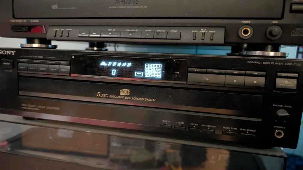 Lecteur CD Sony CDP-C325 image indicator(2)