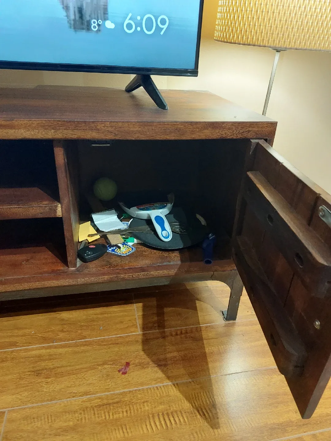 Wooden TV Stand image indicator(4)