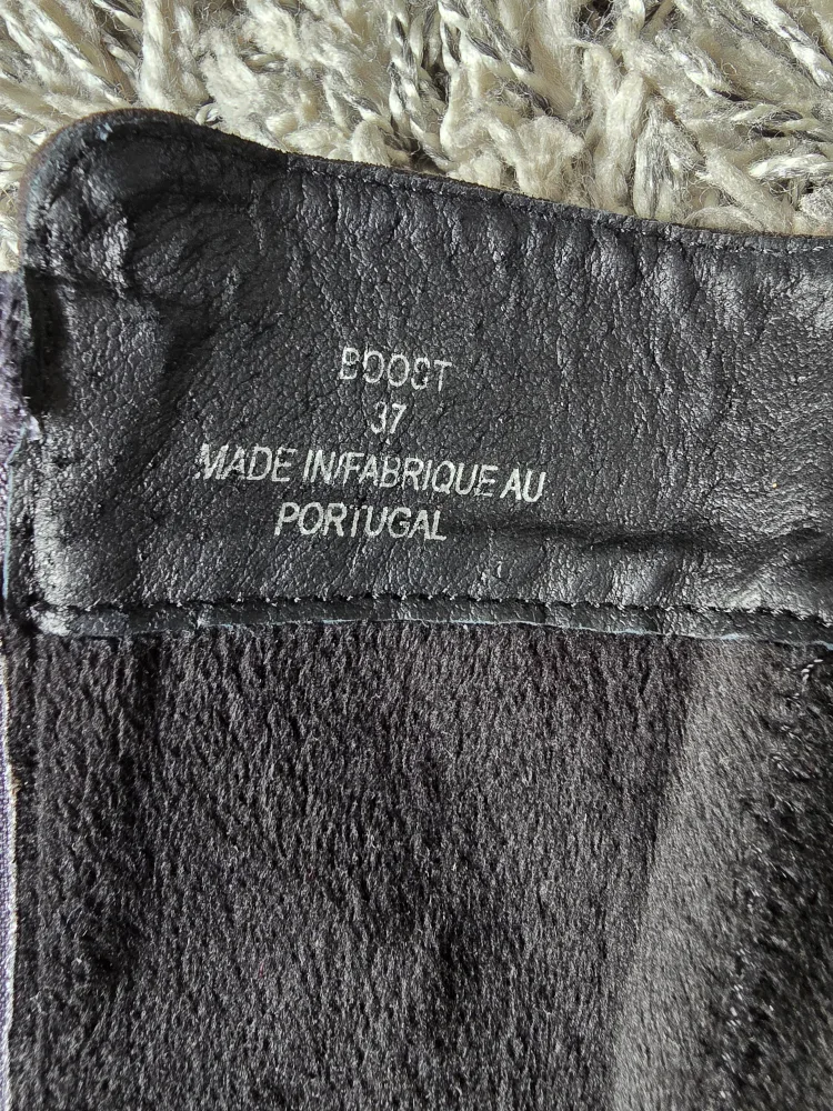 Bos & Co Waterproof Suede Boots - Size 7 image indicator(4)