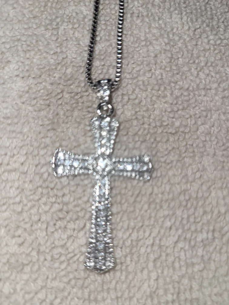 Cross Pendant Necklace thumbnail