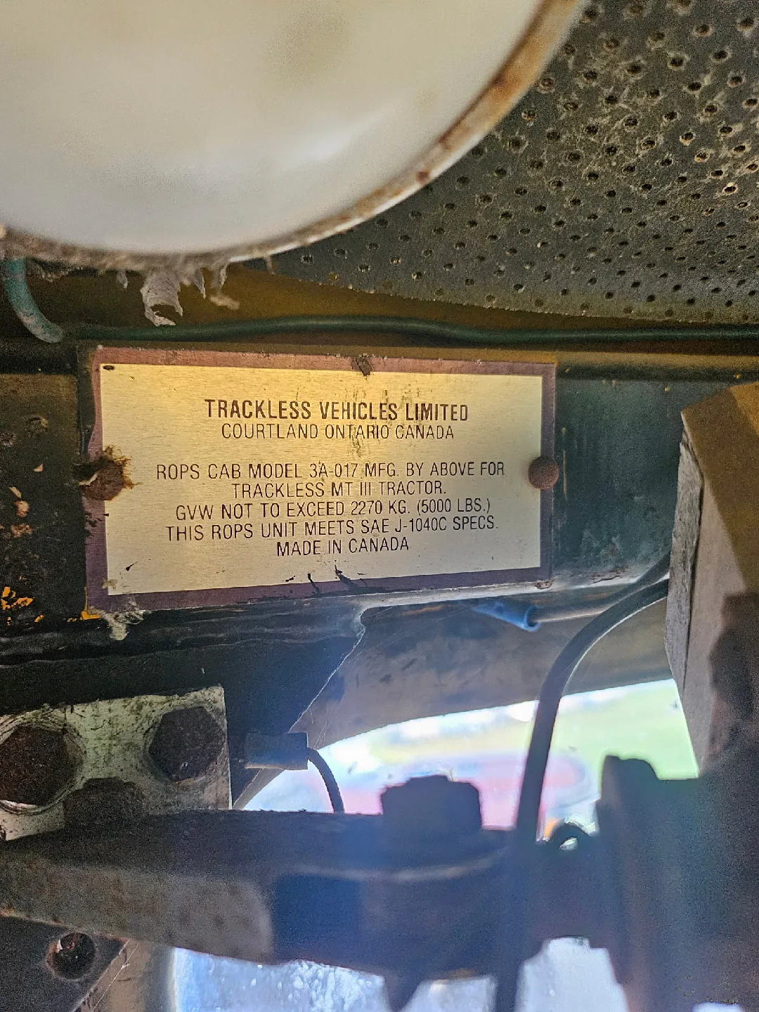 Trackless MT III Tractor image indicator(5)