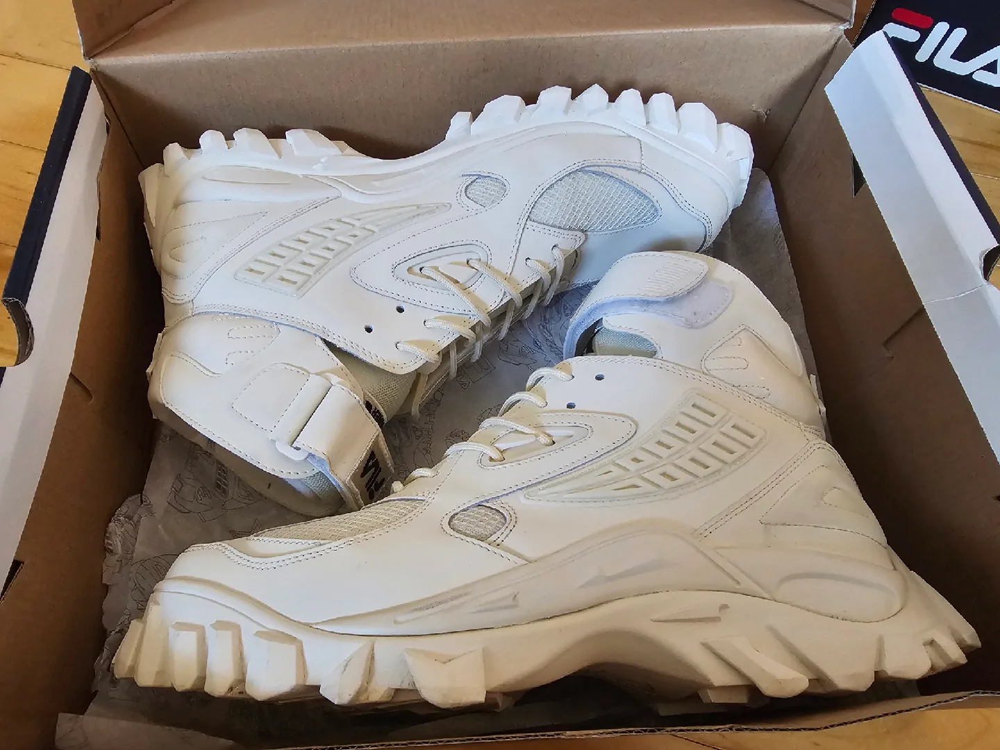 Fila Yak Trainer White High-Top Sneakers ❤️ image indicator(5)