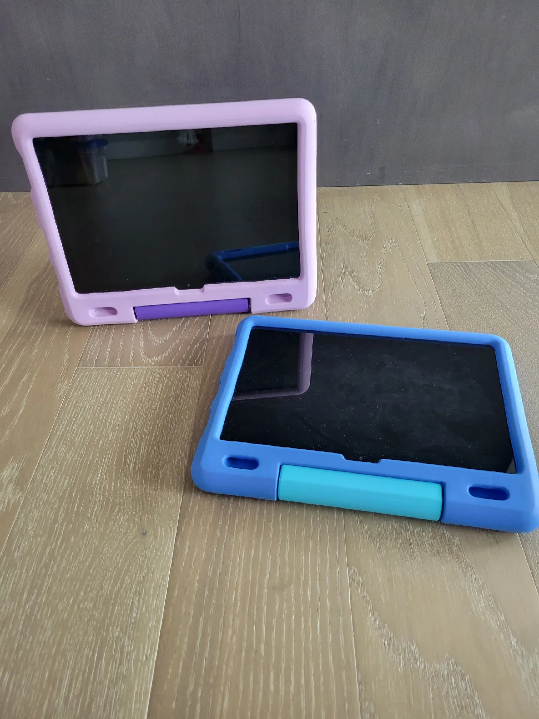 Amazon Fire HD 10 Kids Tablet, 32GB thumbnail