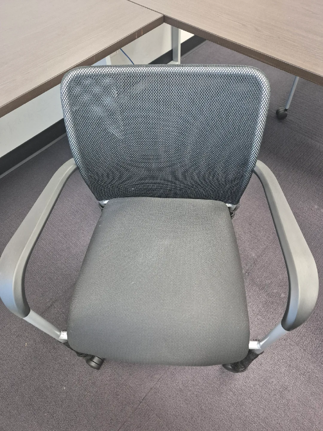Office Chair - Black Mesh Back image indicator(4)