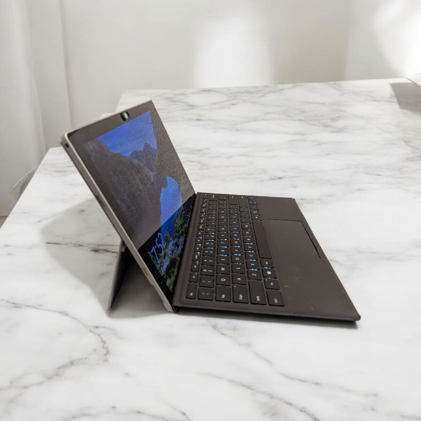 Microsoft Surface Laptop Go 2 - Black - photo 4