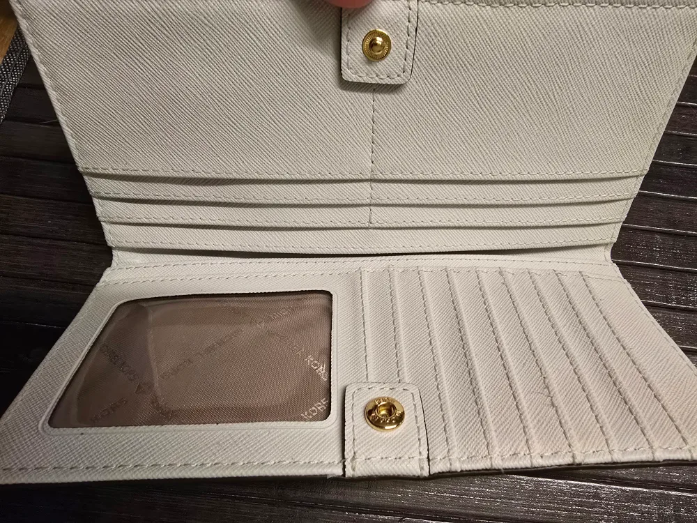 Michael Kors Wallet - Cream Colour image indicator(3)
