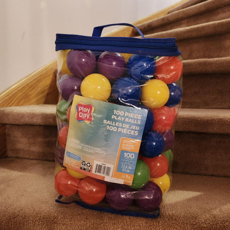 NEW Play Day 100 Piece Play Balls