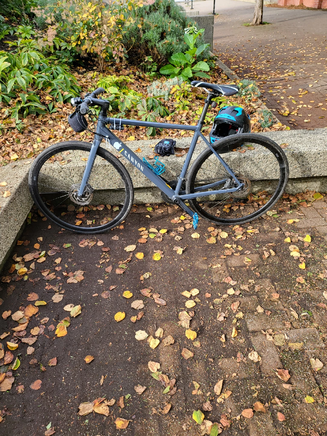 Canyon Road Bike - photo 2