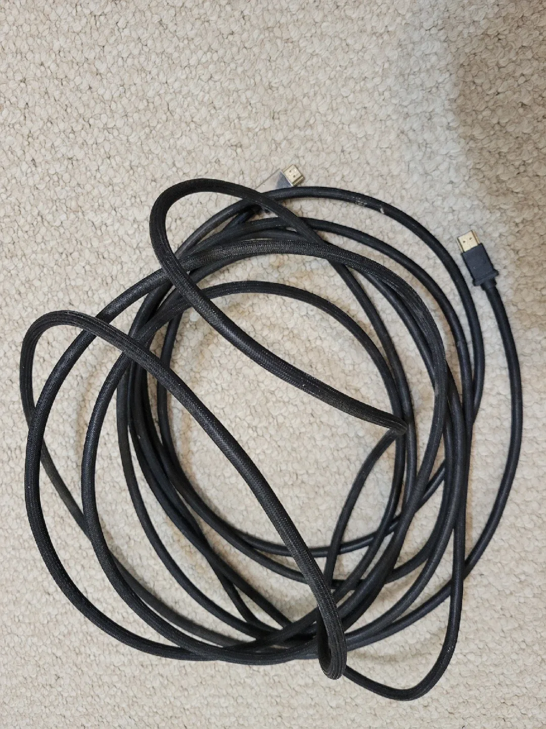 Black HDMI Cable image indicator(3)