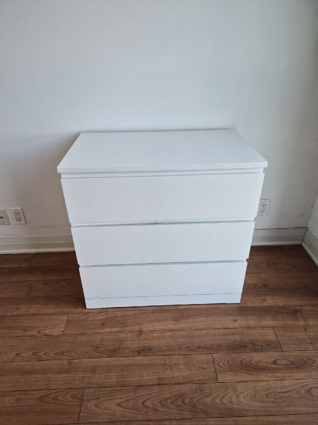 White 3-Drawer Dresser IKEA