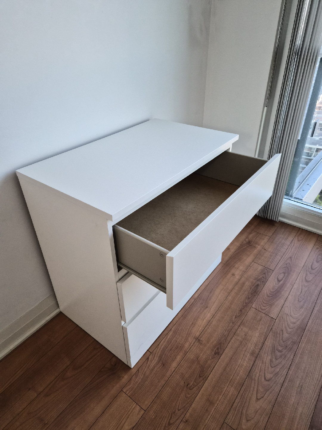 White 3-Drawer Dresser IKEA - photo 2