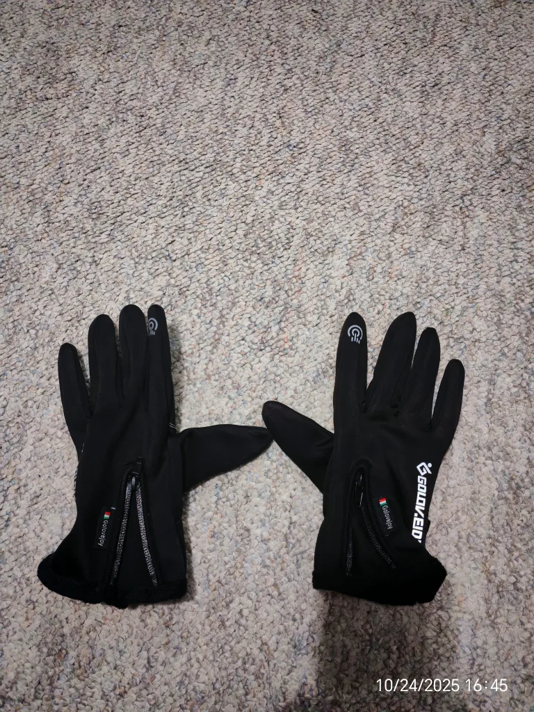 GOLOVELY Black Gloves image indicator(2)