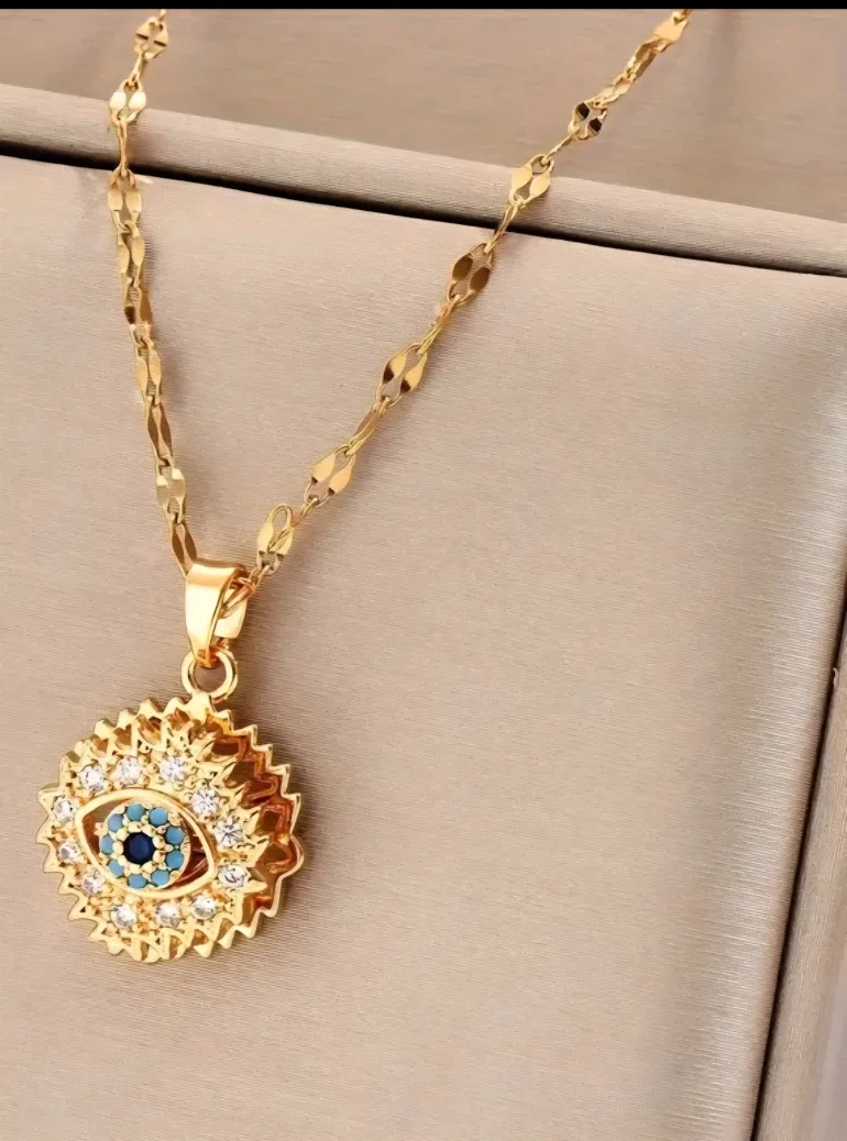 Gold Evil Eye Pendant Necklace image indicator(3)