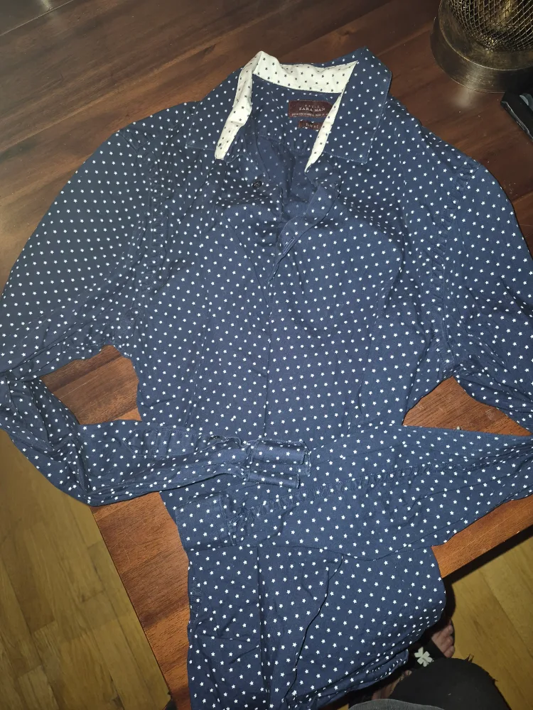 Zara Man Slim Fit Dress Shirt thumbnail