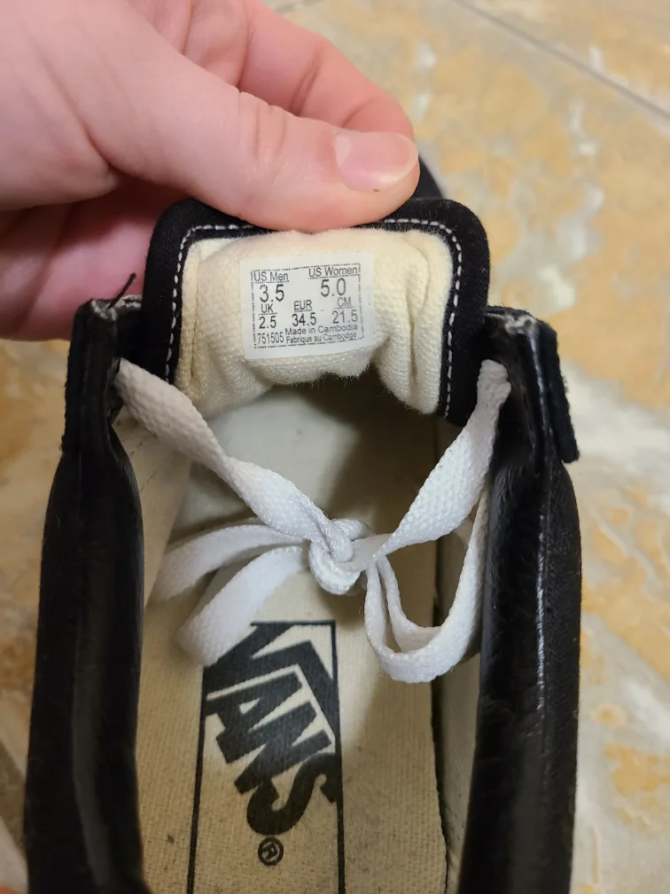 Vans Old Skool Black Sneakers image indicator(7)
