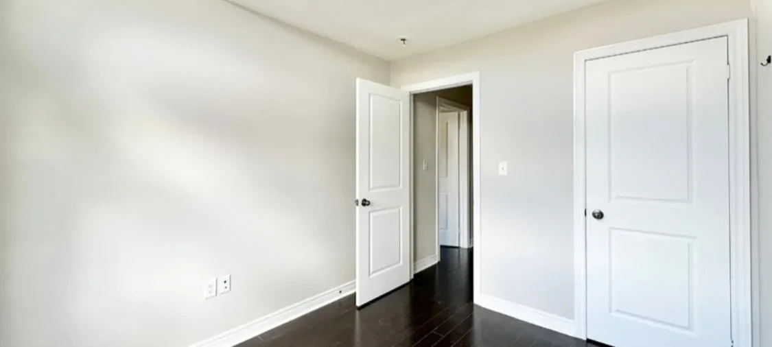 townhouse  for rent image indicator(8)