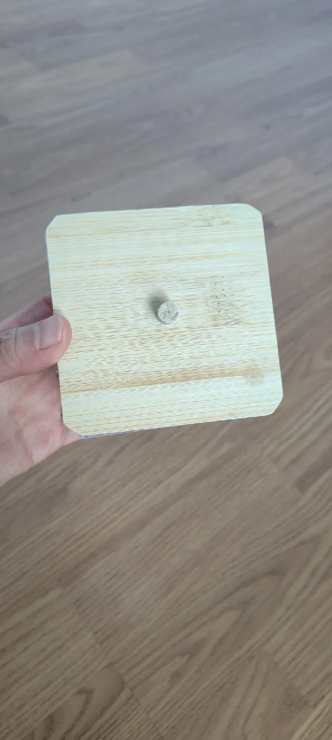 Clear Acrylic Container with Wood Lid image indicator(3)