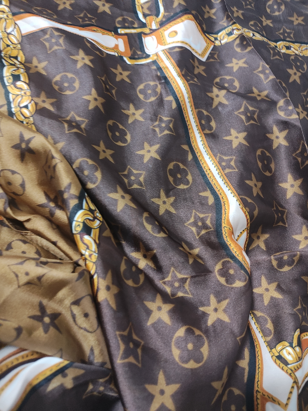 Beautiful designed scraf 💯 Silk - photo 4