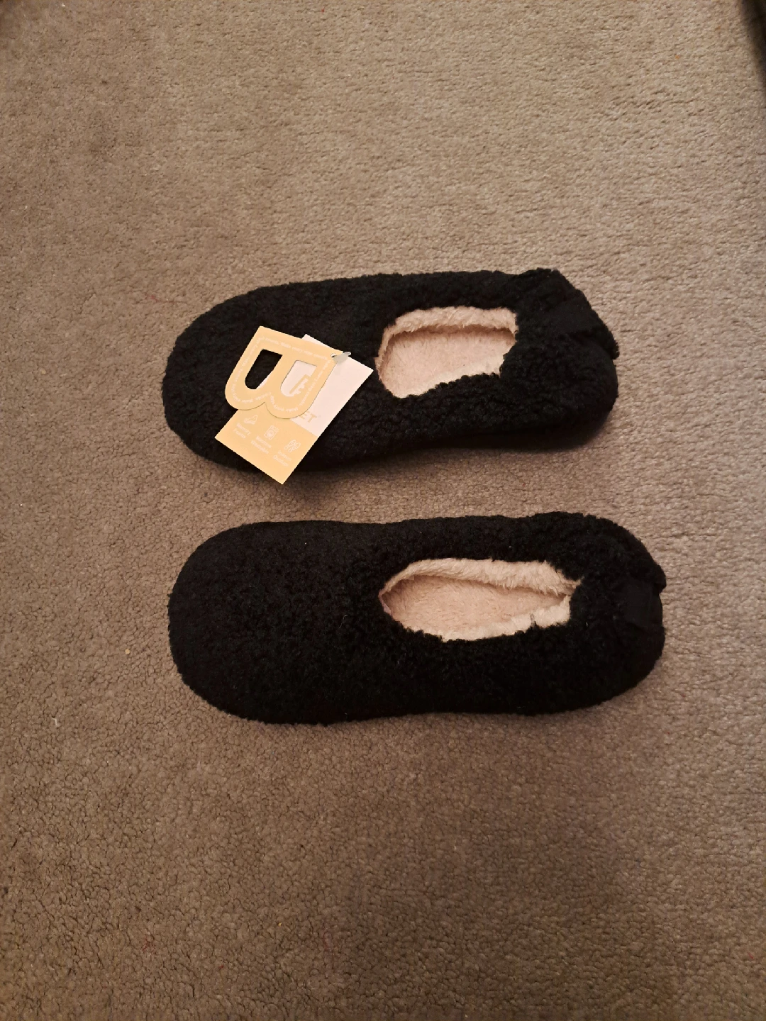 Women's Black Slippers - Size 6