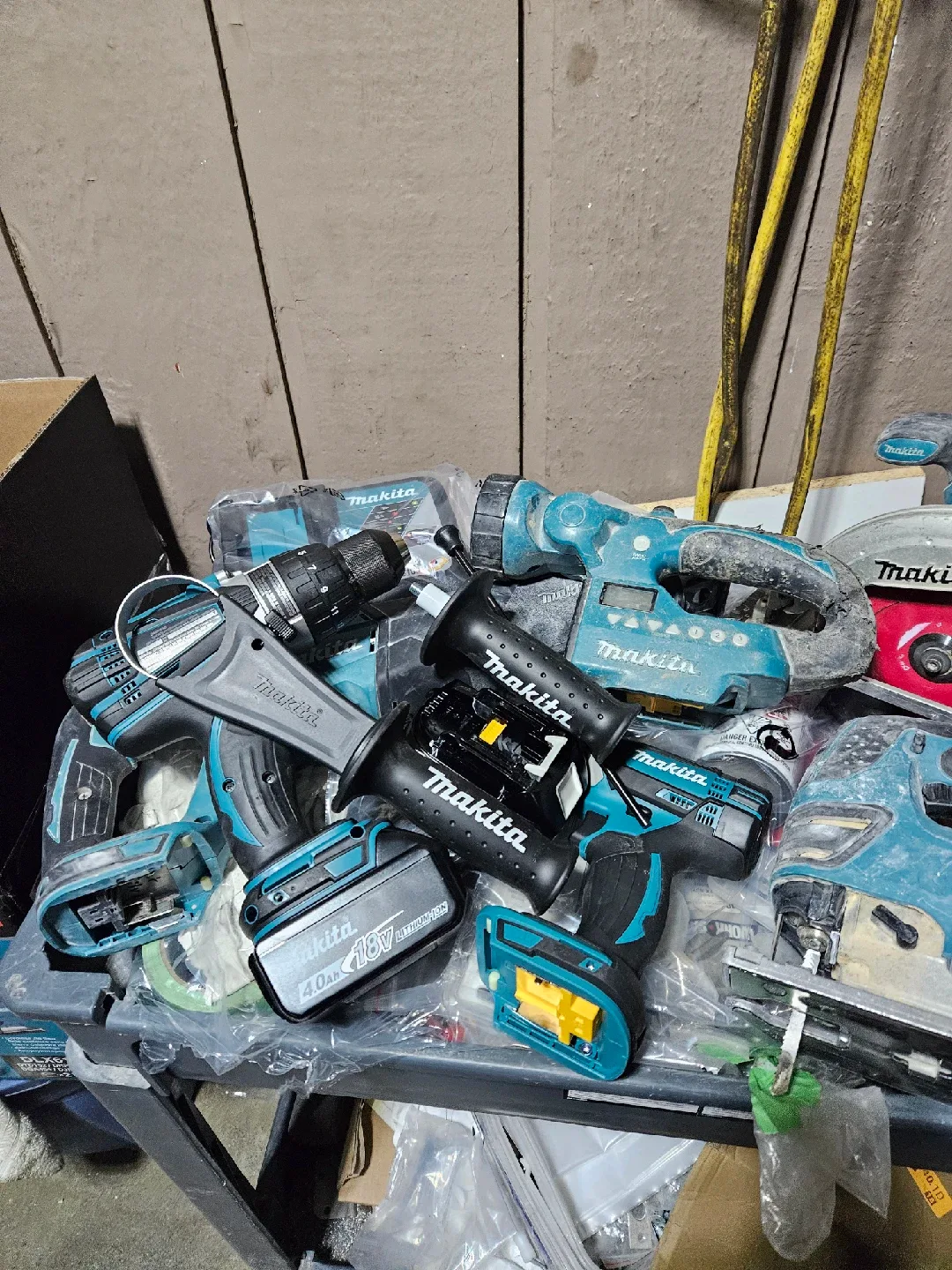 Makita Cordless Power Tool Bundle image indicator(3)