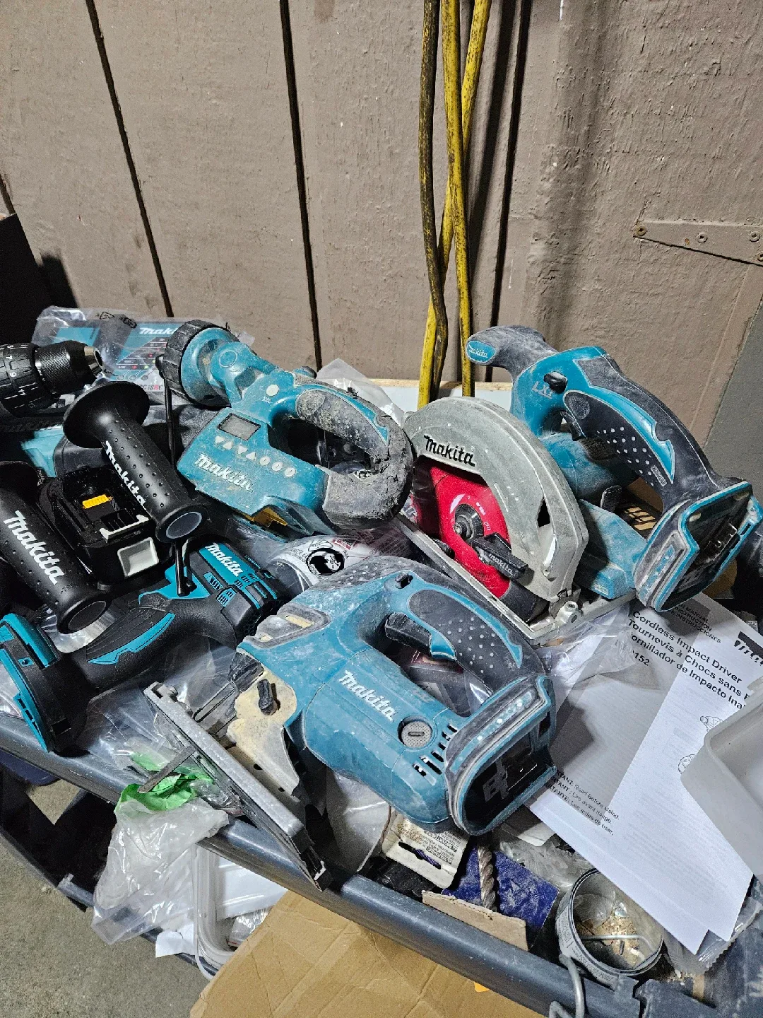 Makita Cordless Power Tool Bundle image indicator(4)