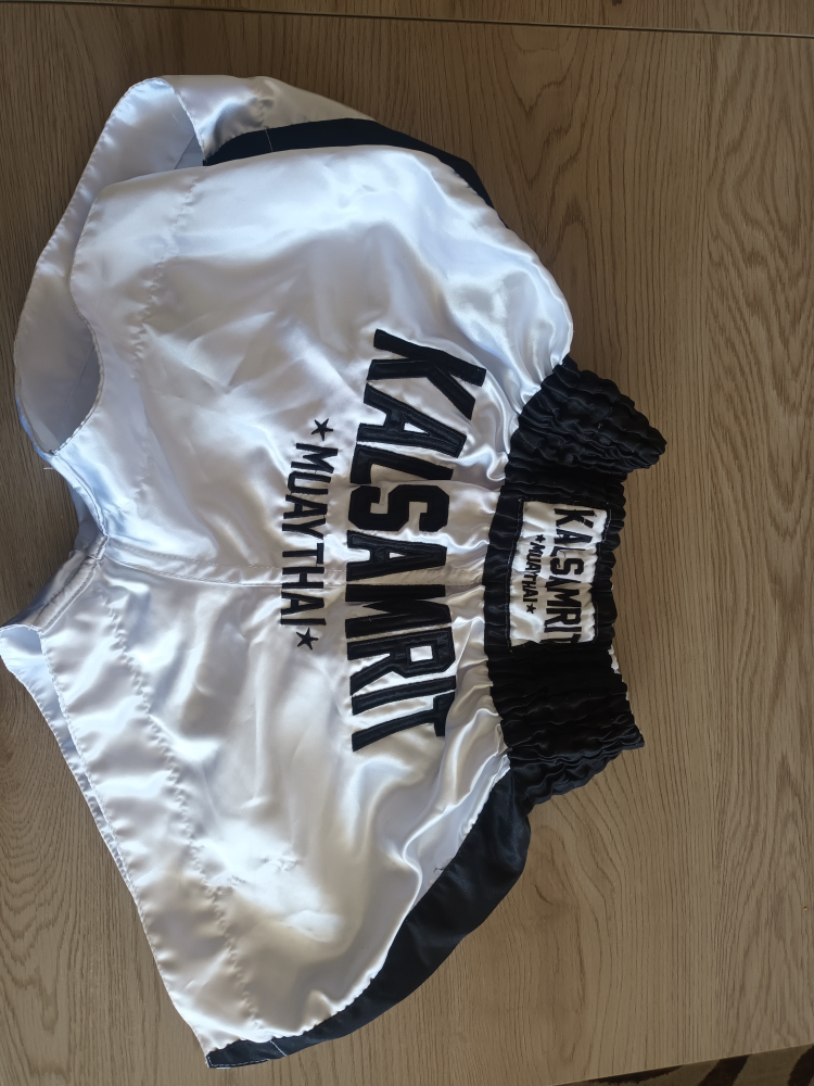 Kalsamrit Muay Thai Boxing Shorts - Size M