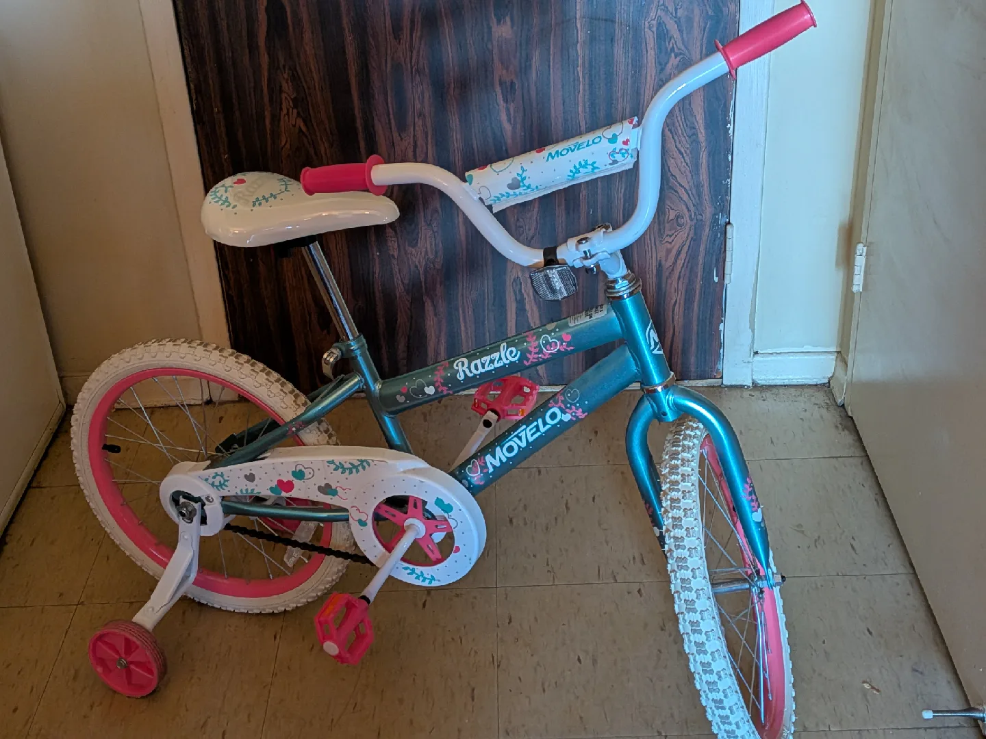 Movelo Razzle Kids Bike (18 inch wheels) image indicator(2)