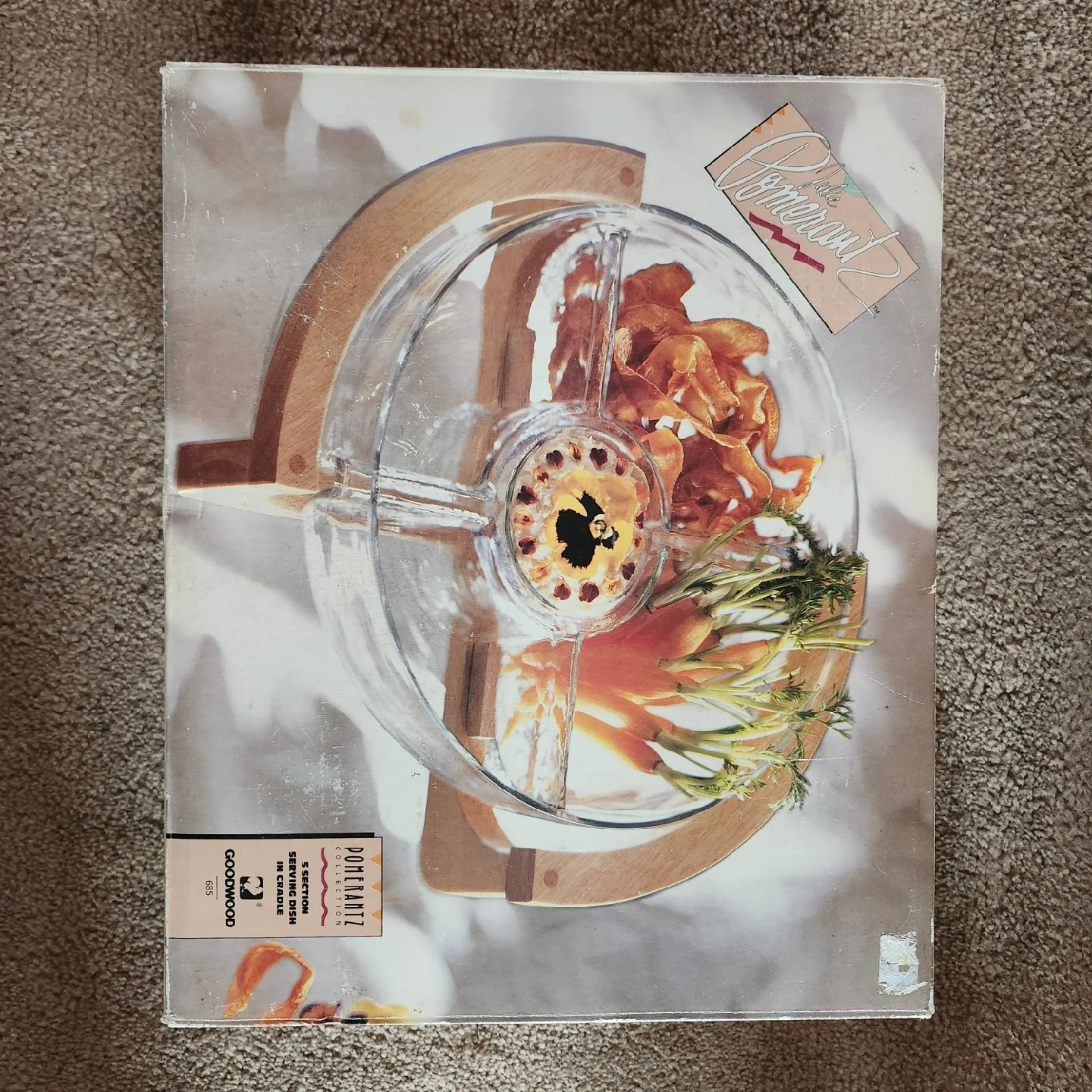 NEW-5 Section Serving Dish in Cradle image indicator(2)