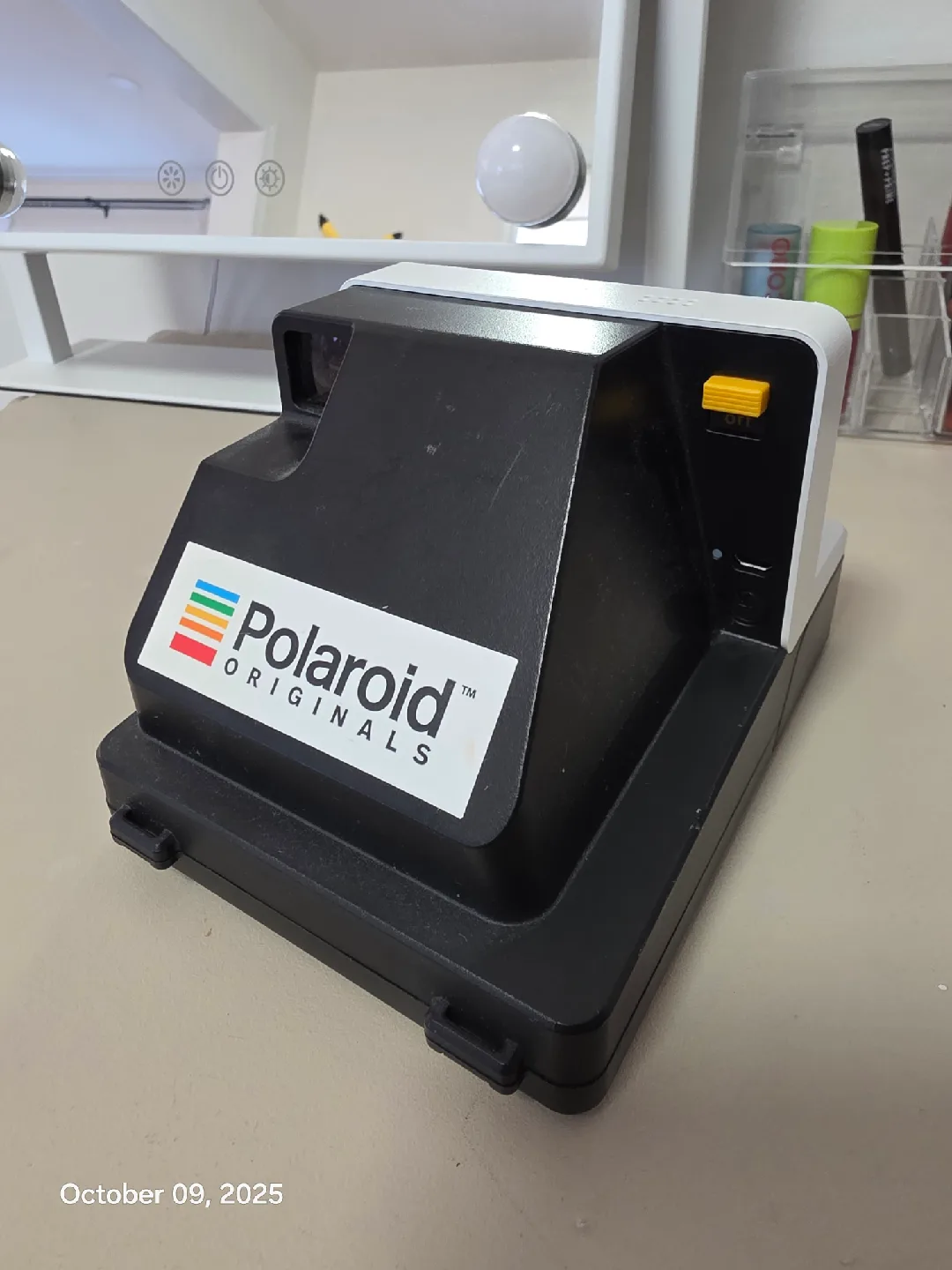 Polaroid OneStep 2 i-Type Camera image indicator(2)