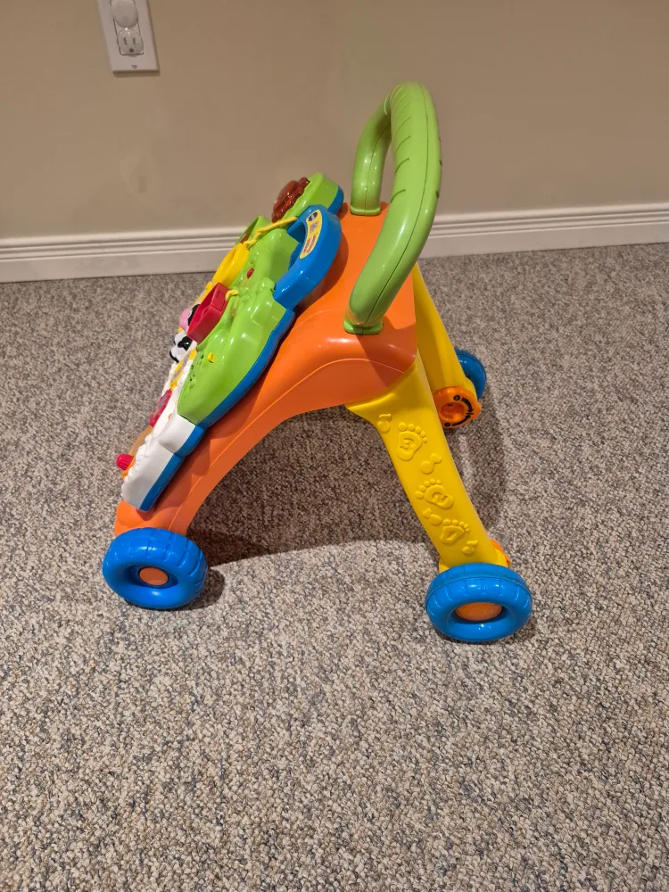 VTech Sit-to-Stand Learning Walker image indicator(2)
